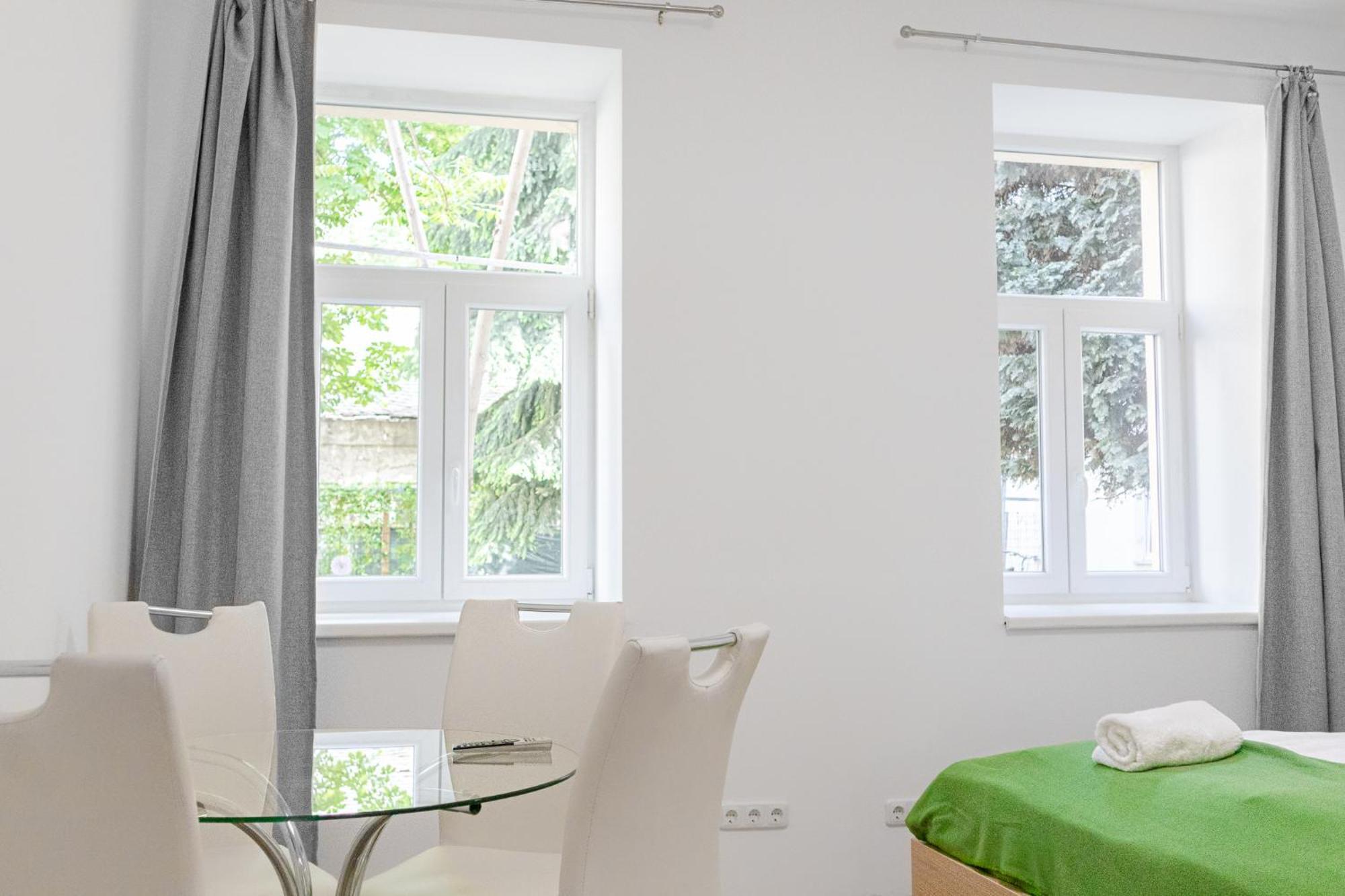 וינה Relaxing 2-Bed Apartment For Extended Visits מראה חיצוני תמונה